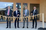 Die Regierungsmitglieder Bruno Damann, Stefan Kölliker und Marc Mächler und LZSG-Leiter Markus Hobi eröffneten den Neubau. (Bild: Corinne Hanselmann)