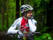 «Vielleicht ist er plötzlich weg, auf der Strasse»: Nino Schurter traut seinem Herausforderer Mathieu van der Poel alles zu - auch eine grosse Karriere auf der Strasse (Bild: KEYSTONE/PETER KLAUNZER)