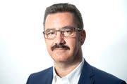 Röbi Raths entscheidet die Wahl im ersten Wahlgang für sich (Bild: Urs Bucher)