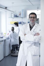 Forscher Lukas Flatz am Kantonsspital St.Gallen. (Bild: pd)