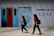 Huawei-Samrtphones sind nicht nur in China beliebt: Der Hersteller ist mittlerweile die Nummer zwei auf der Welt. (Bild: KEY)