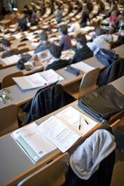 Im Herbst 2018 waren 8669 Studierende an der HSG eingeschrieben. (Bild: Gaetan Bally/KEY)