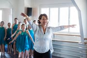 Die Tanzlehrerin Esther Bünter bei einer Probe für «Chropflitreyni & Ribirätsch». (Bild: Dominik Wunderli, Luzern, 16. Mai 2019)