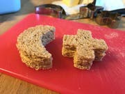 Die mit viel Liebe zubereiteten Sandwiches brachte meine Tochter im Znüni-Täschli wieder mit nach Hause. (Bild: Katharina Rutz)