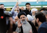 Der ultrakonservative Ex-Präsidentschaftskandidat Raisi. (Bild: A. Taherkenareh/EPA; Shahre-Ray, 19. Mai 2017)