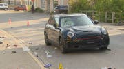 Bei einem Unfall auf der Rickenstrasse in Wattwil wurde ein Fussgänger schwer verletzt. (Bild: BRK News/Beat Kälin)