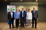 Von den SVP-Delegierten ins Rennen geschickt (von links): Willi Knecht, Angela Lüthold, Dieter Haller, Franz Grüter, Oliver Imfeld, Vroni Thalmann-Bieri und Felix Müri. (Es fehlt Yvette Estermann). (Bild: Manuela Jans-Koch, Emmen, 23. Mai 2019)