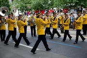 Evolutionen: Marschmusikparade mit einstudierter Choreografie. Im Bild die Musikgesellschaft Bazenheid am «Eidgenössischen» 2011 in St. Gallen. (Bild: Ralph Ribi)
