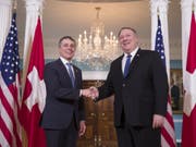 Ignazio Cassis (l.) und Mike Pompeo am 7. Februar 2019 in Washington - nun kommt Pompeo in die Schweiz. (Bild: Keystone/AP/ALEX BRANDON)