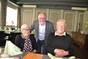 Susi Eppenberger, Ruedi Giezendanner, Präsident Genossenschaft mit Willi Eppenberger, dem «Gründervater» von Tierklinik und Tierheim (von links). (Bild: Adi Lippuner)