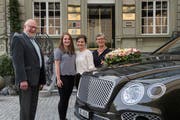 Rita und Markus Gmür (aussen) übergeben ihr Geschäft Blumen Gmür den beiden Floristinnen Ramona Meier (Mitte rechts) und Julia Jost. (Bild: Boris Bürgisser, Luzern, 24. Mai 2019)