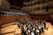 Das Stadtorchester musizierte am Sonntag gemeinsam mit Chören im KKL. Bild: Philipp Schmidli (Luzern, 26. Mai 2019)