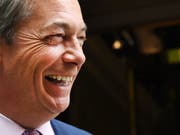 Parteichef Nigel Farage ist zufrieden mit dem Sieg seiner Brexit-Partei bei der Europawahl - und will künftig bei Brexit-Gesprächen mitreden. (Bild: KEYSTONE/EPA/ANDY RAIN)