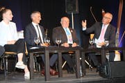 Nadine Fähndrich, Hippolyt Kempf, Teho Niederberger und Adolf Ogi am Horwer Skitalk. (Bild: pd (Horw, 25. Mai 2019))