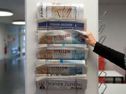 Wirtschaft schafft weitere Stellen - Besetzung bleibt schwierig (Bild: KEYSTONE/PETER KLAUNZER)