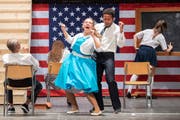 Der Theaterverein Fürstenland hat mit dem Musical Hairspray einen Grosserfolg gefeiert. (Bild: Urs Bucher - 14. April 2019)