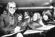 Stationen in Elton Johns Karriere: Vom Popstar der 1970er-Jahre bis zum Liebling in Cannes. (Bild: Bilder: Michael Webb/Getty 20.1.1973), Martin Rütsche/KEY (Lond)