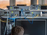 Branchenzertifikate gelten als praxisnahe Ausbildungen. (Bild: KEYSTONE/CHRISTIAN BEUTLER)