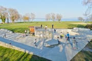 Der Skaterpark befindet sich im Seepark-Areal mit Blick aufs Wasser. (Bild: Donato Caspari)
