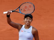 Naomi Osaka konnte nach einem schwierigen Start ins Turnier erleichtert lächeln (Bild: KEYSTONE/AP/CHRISTOPHE ENA)