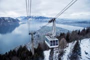 Ihre Tage sind gezählt: Die Luftseilbahn Weggis–Rigi Kaltbad muss ersetzt werden. Eine Umlaufgondelbahn oder eine Weltneuheit sind die möglichen Varianten. (Bild: Manuela Jans-Koch, 26. Januar 2019)