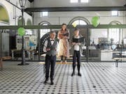 Theater, wo sonst kein Theater stattfindet: Im Gasimuseum Schlieren wird ein Teil des Romans «Alles in allem» aufgeführt. (Bild: Daniel Diriwächter)
