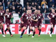 Torschütze Sasa Lukic und seine Mitspieler vom FC Torino bejubeln das frühe 1:0 (Bild: Keystone/EPA/ALESSANDRO DI MARCO)