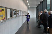 Insgesamt 31 Gemälde finden im modernen Flur Platz. (Bilder: Joëlle Ehrle)