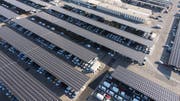 Solarzellen über Parkplätzen: So stellt sich Axpo die Zukunft vor. (Bild: HO)