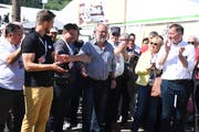 Der Holzkopf 2019, Oscar J. Schwenk, wird an der Iheimisch 2019 gefeiert. (Bild: Nadia Schärli, Buochs, 30. Mai 2019)
