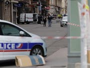 Der mutmassliche Täter des Paketbombenanschlags im französischen Lyon vom vergangenen Freitag hat ein Geständnis abgelegt. Gemäss Justizangaben gestand der 24-jährige, der Terrormiliz Islamischer Staat (IS) die Treue geschworen zu haben. (Bild: KEYSTONE/EPA/ALEX MARTIN)