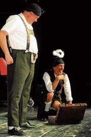 René Sulser (links) und Rolf Kern fesselten das Publikum im «Zeltainer »in Unterwasser. (Bild: Rudolf Steiner)