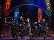 Szene aus der Broadway-Show «Harry Potter and the Cursed Child» in New York. (Bild: KEYSTONE/AP Boneau/Bryan-Brown/MATTHEW MURPHY)