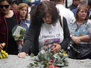 In New York ist am Donnerstag ein neuer Teil der Gedenkstätte beim «Ground Zero» eröffnet worden. Der von Felsen gesäumte Weg ist etwa den Helfern bei der Katastrophe gewidmet. (Bild: KEYSTONE/AP/SETH WENIG)