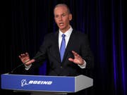 Boeing-Chef Dennis Muilenburg hat sich bei den Familien der Absturz-Opfer entschuldigt. (Bild: KEYSTONE/AP POOL Reuters/JOHN GRESS)