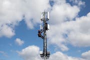 Eine 5G Antenne. (Bild: Keystone/Peter Klaunzer)