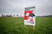 2016 warb die SVP für ihre gescheiterte Durchsetzungsinitiative, um kriminelle Ausländer noch rigoroser auszuschaffen. (Bild: Benjamin Manser)