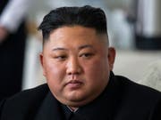 Liess am frühen Samstag Raketenwerfer und Lenkwaffen testen: Nordkoreas Machthaber Kim Jong Un. (Bild: KEYSTONE/AP Press Office of the Primorye Territory Administratio)