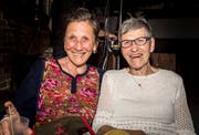 Frauenfeld TG - Links: Cornelia Gruber (Patin von Martin Eggmann), rechts: Juliana Eggmann (Mutter von Martin Eggmann). Jubiläumsfeier, 20 Jahre Dreiegg Frauenfeld.