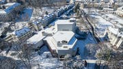 Das Gebäudes des Theaters St.Gallen im Stadtpark. Es wird in den nächsten Jahren grundlegend saniert. Rechts davon ist die Tonhalle zu erkennen. (Bild: Hanspeter Schiess - 13. Februar 2018)