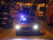 Ein Grossaufgebot an Sicherheitskräften beendete eine Geiselnahme in der französischen Ortschaft Blagnac. (Bild: KEYSTONE/EPA/FREDERIC SCHEIBER)