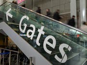 Die Schweizer Bevölkerung fliegt viel, fährt grosse Autos und produziert viel Abfall. Bereits am Dienstag hat die Schweiz ihr Budget an natürlichen Ressourcen für das Jahr 2019 verbraucht. (KEYSTONE/Georgios Kefalas) (Bild: KEYSTONE/GEORGIOS KEFALAS)