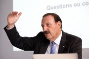 Die Zahl der Pflichtlektionen für Lehrer müsse endlich sinken, fordert Beat W. Zemp, langjähriger Präsident des Lehrerverbands. (Bild: Keystone/Peter Klaunzer)