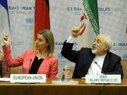 Die am Atomabkommen mit dem Iran beteiligten europäischen Staaten und EU-Aussenbeauftragte Federica Mogherini (links) haben das von Teheran gestellte Ultimatum zurückgewiesen. (Bild: KEYSTONE/EPA APA/HERBERT NEUBAUER)