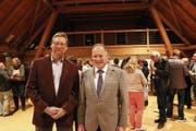 In der nächsten Legislatur sind sie nicht mehr in der Gemeindebehörde: Gemeinderat Manfred Negraszus und Gemeindepräsident Werner Minder. (Bild: Hannelore Bruderer)