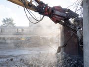 Auch wenn Abbruchmaterial nicht ganz so sorgfältig aussortiert wird, kann daraus tragfähiger Beton entstehen. (Bild: KEYSTONE/ENNIO LEANZA)
