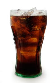 Glas mit Coca Cola