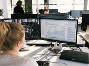 Die Schweizer Börse im Hoch: Der Leitindex SMI hat bei 9'790,11 Punkten ein neues Allzeithoch erreicht. (Bild: KEYSTONE/CHRISTIAN BEUTLER)