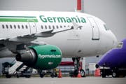 Die Germania Airline. (Bild: EPA/SASCHA STEINBACH)