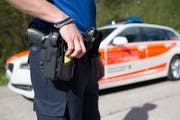 Mitarbeiter der Kantonspolizei St.Gallen konnten den Unfallverursacher ausfindig machen. (KEYSTONE/Gian Ehrenzeller)
